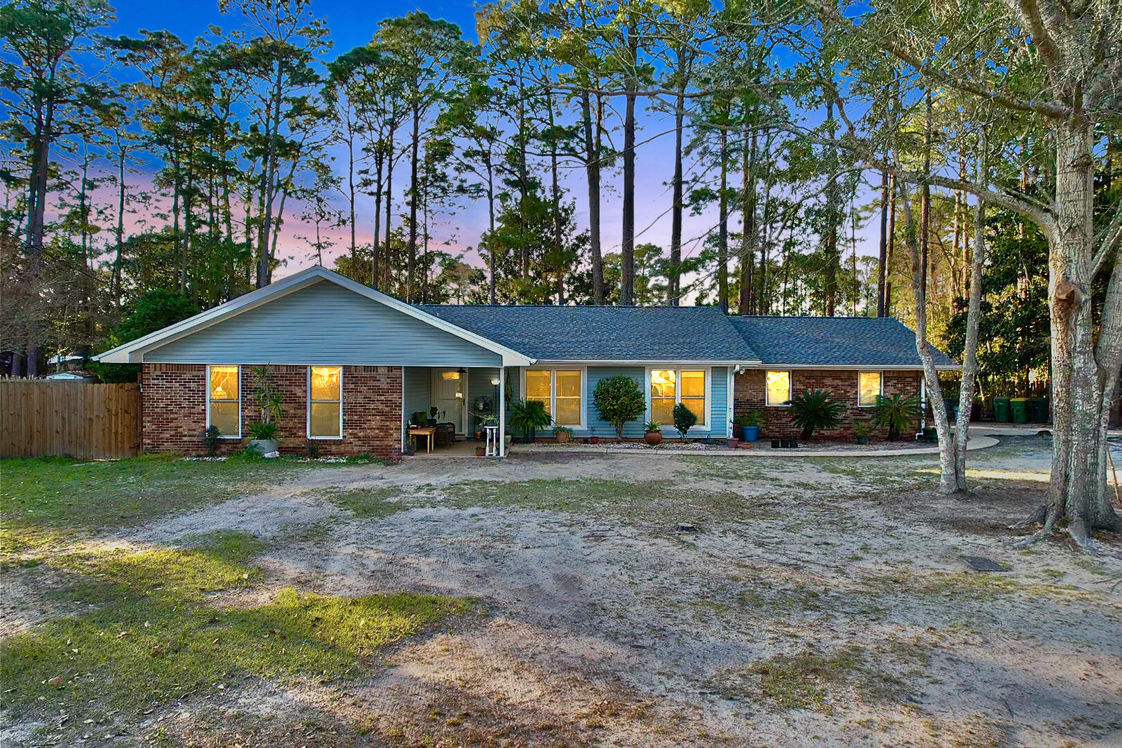 PINEWOOD ESTATES - Residential