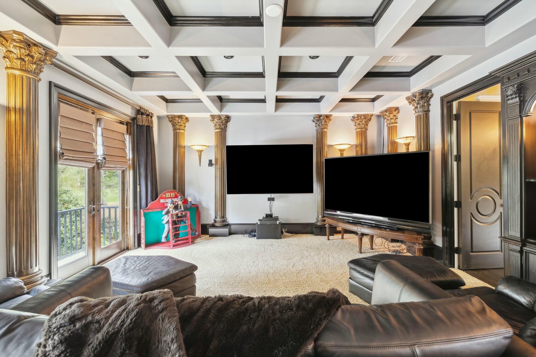 BURNT PINE - Residential