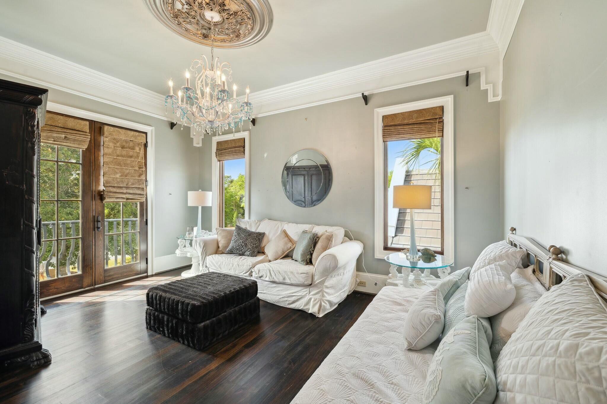 BURNT PINE - Residential