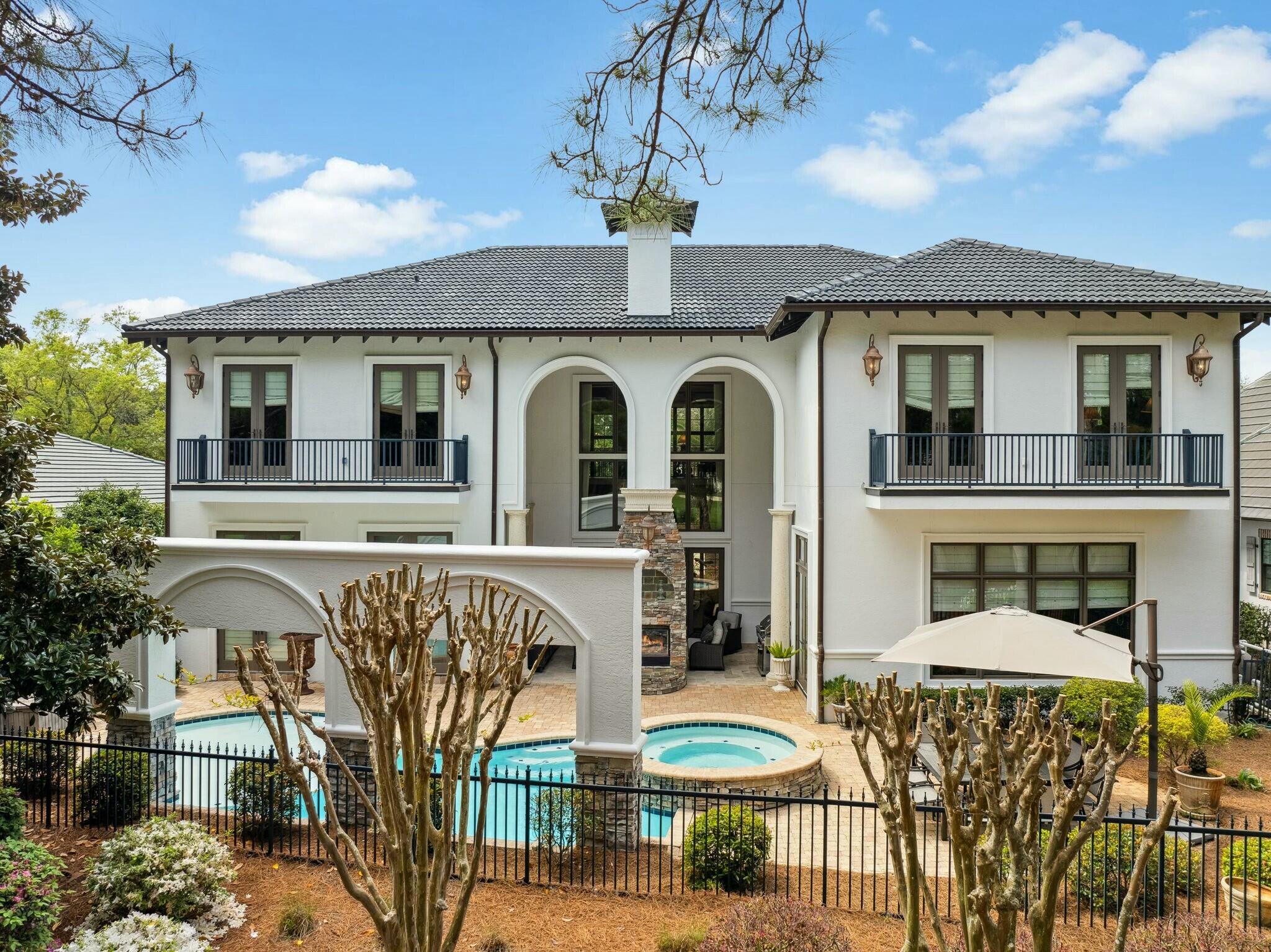 BURNT PINE - Residential