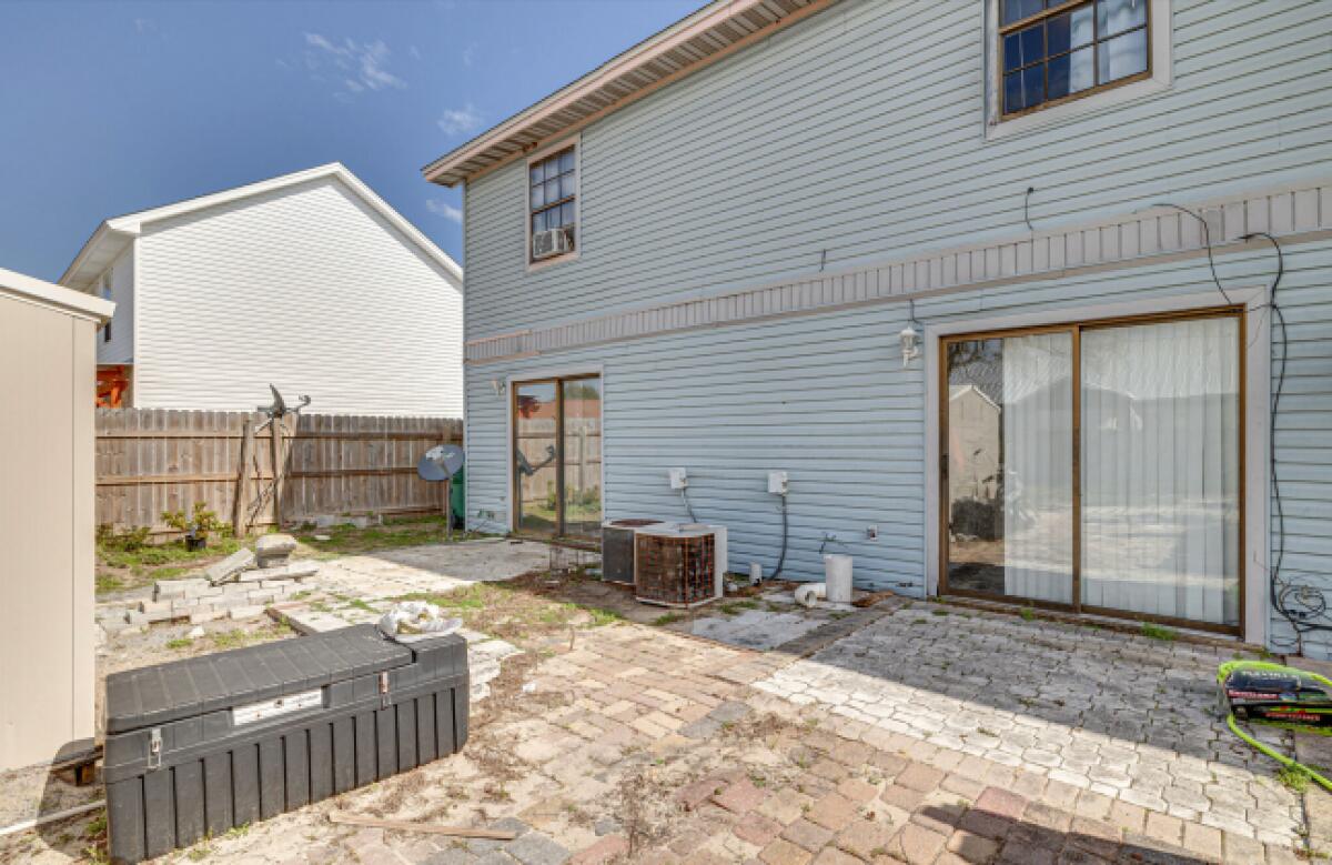 SKEETER RE/SUB LOT 10 - Residential