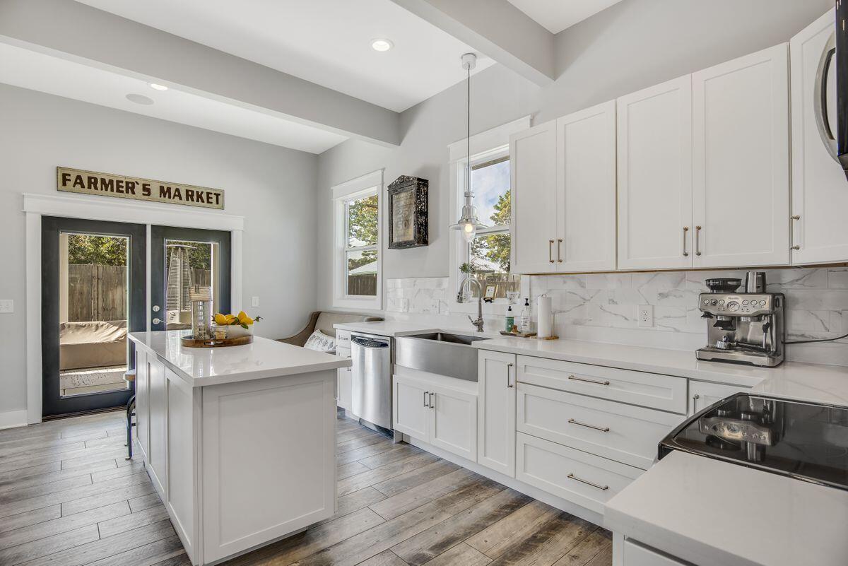 HOLIDAY SHORES ESTATES - Residential