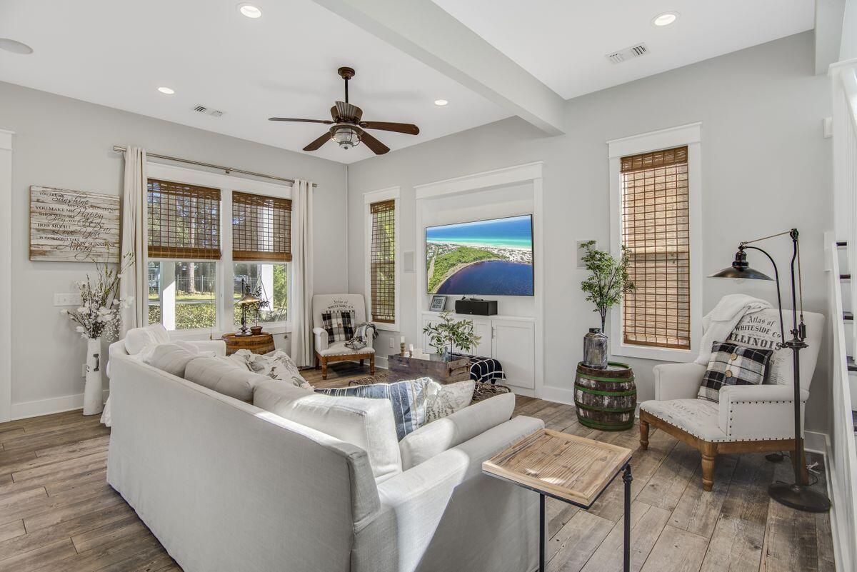 HOLIDAY SHORES ESTATES - Residential