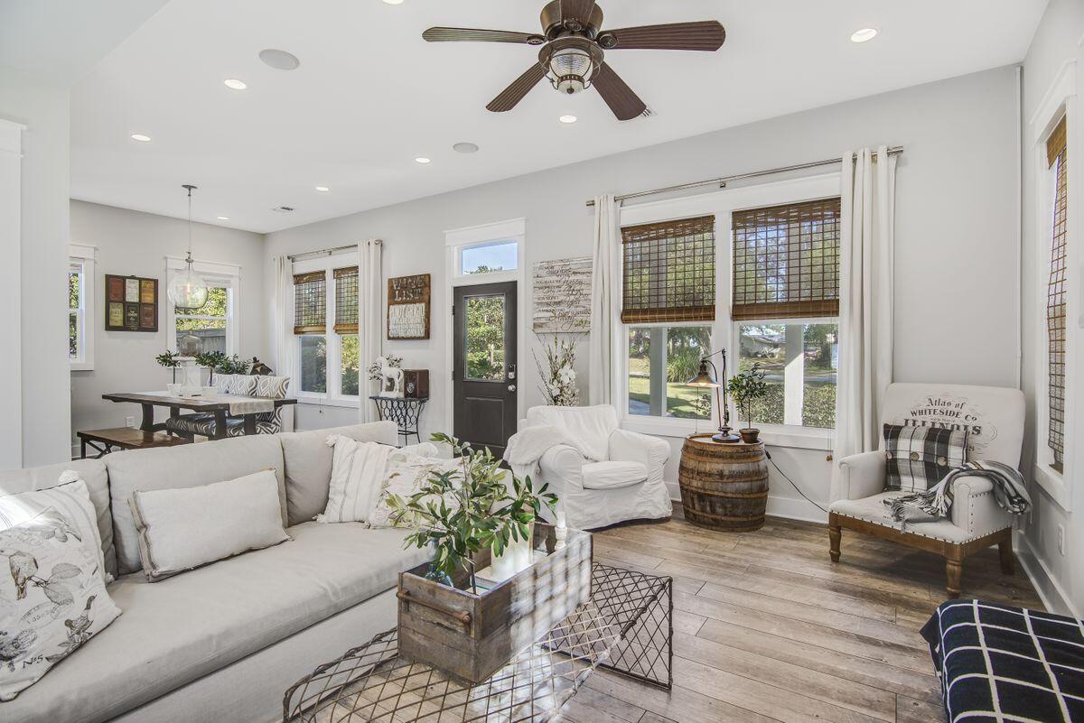 HOLIDAY SHORES ESTATES - Residential