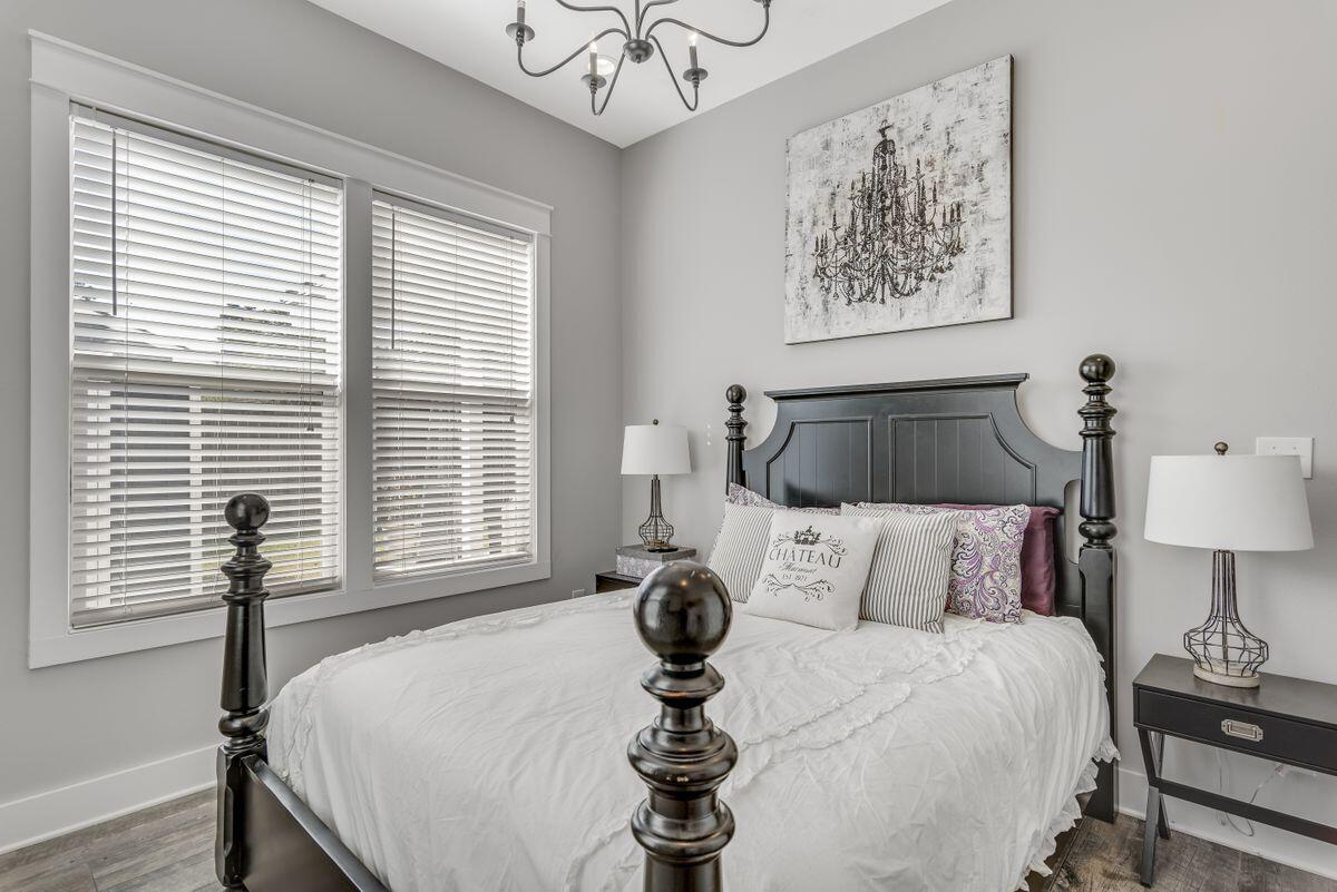 HOLIDAY SHORES ESTATES - Residential