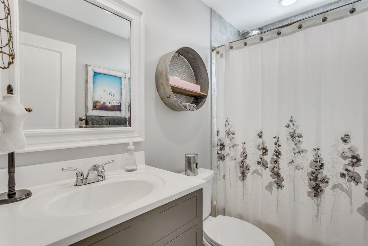 HOLIDAY SHORES ESTATES - Residential