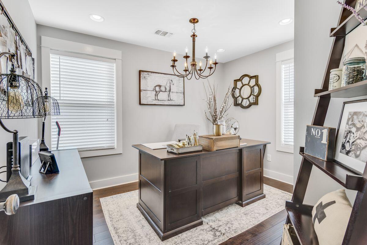 HOLIDAY SHORES ESTATES - Residential