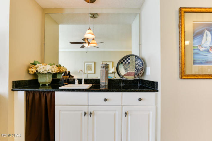 MAJESTIC BEACH TOWERS II - Residential