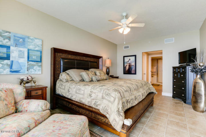 MAJESTIC BEACH TOWERS II - Residential