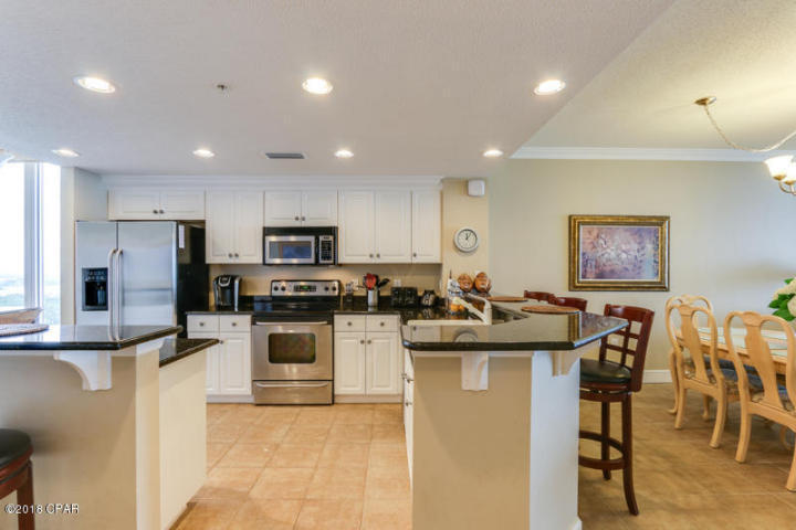 MAJESTIC BEACH TOWERS II - Residential