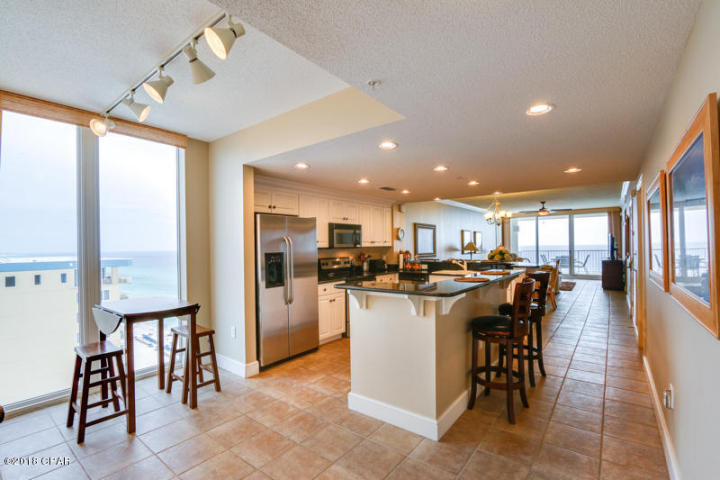 MAJESTIC BEACH TOWERS II - Residential