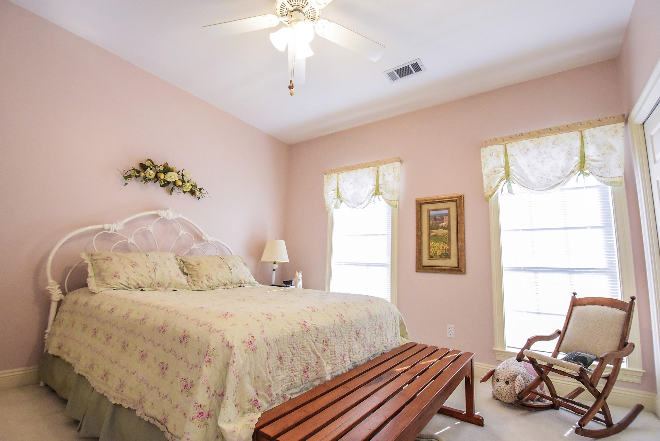TURNBERRY PLACE - Residential