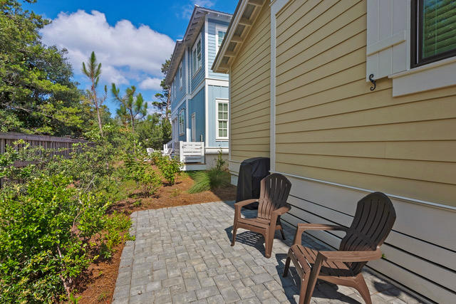 LAKESIDE AT BLUE MOUNTAIN BEACH - Residential