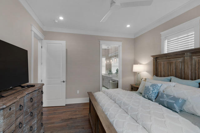 LAKESIDE AT BLUE MOUNTAIN BEACH - Residential