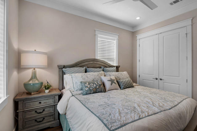 LAKESIDE AT BLUE MOUNTAIN BEACH - Residential