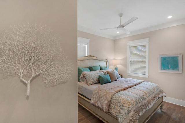 LAKESIDE AT BLUE MOUNTAIN BEACH - Residential