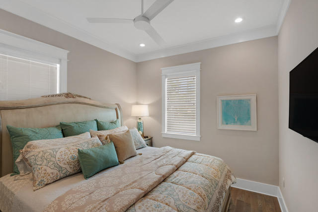 LAKESIDE AT BLUE MOUNTAIN BEACH - Residential