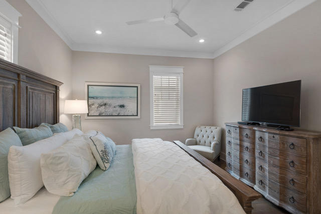 LAKESIDE AT BLUE MOUNTAIN BEACH - Residential