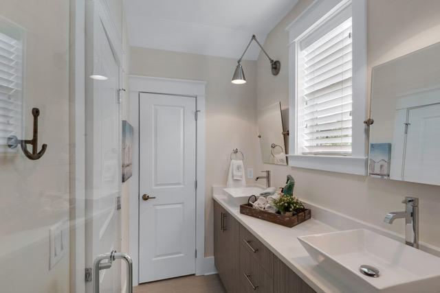 LAKESIDE AT BLUE MOUNTAIN BEACH - Residential