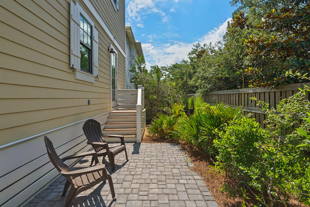 LAKESIDE AT BLUE MOUNTAIN BEACH - Residential