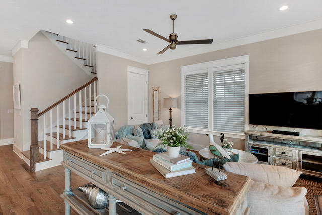 LAKESIDE AT BLUE MOUNTAIN BEACH - Residential