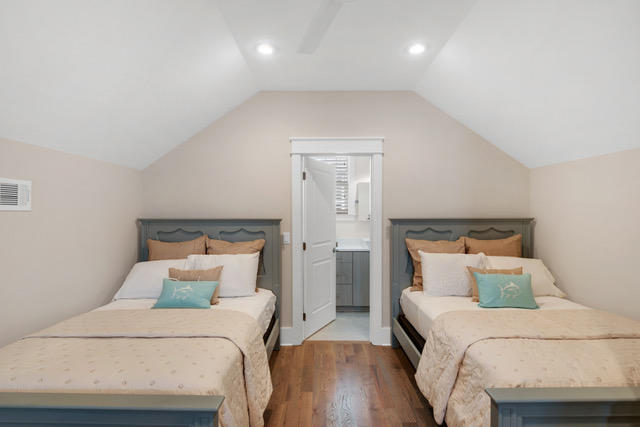 LAKESIDE AT BLUE MOUNTAIN BEACH - Residential