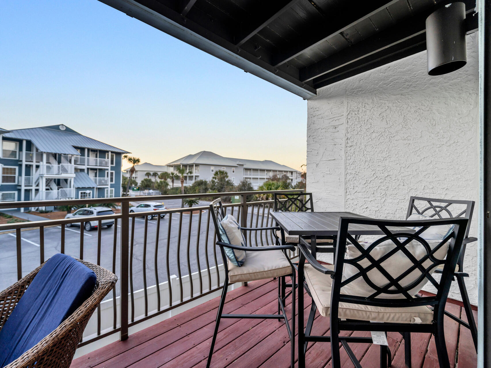 COSTA VISTA T/H - Residential