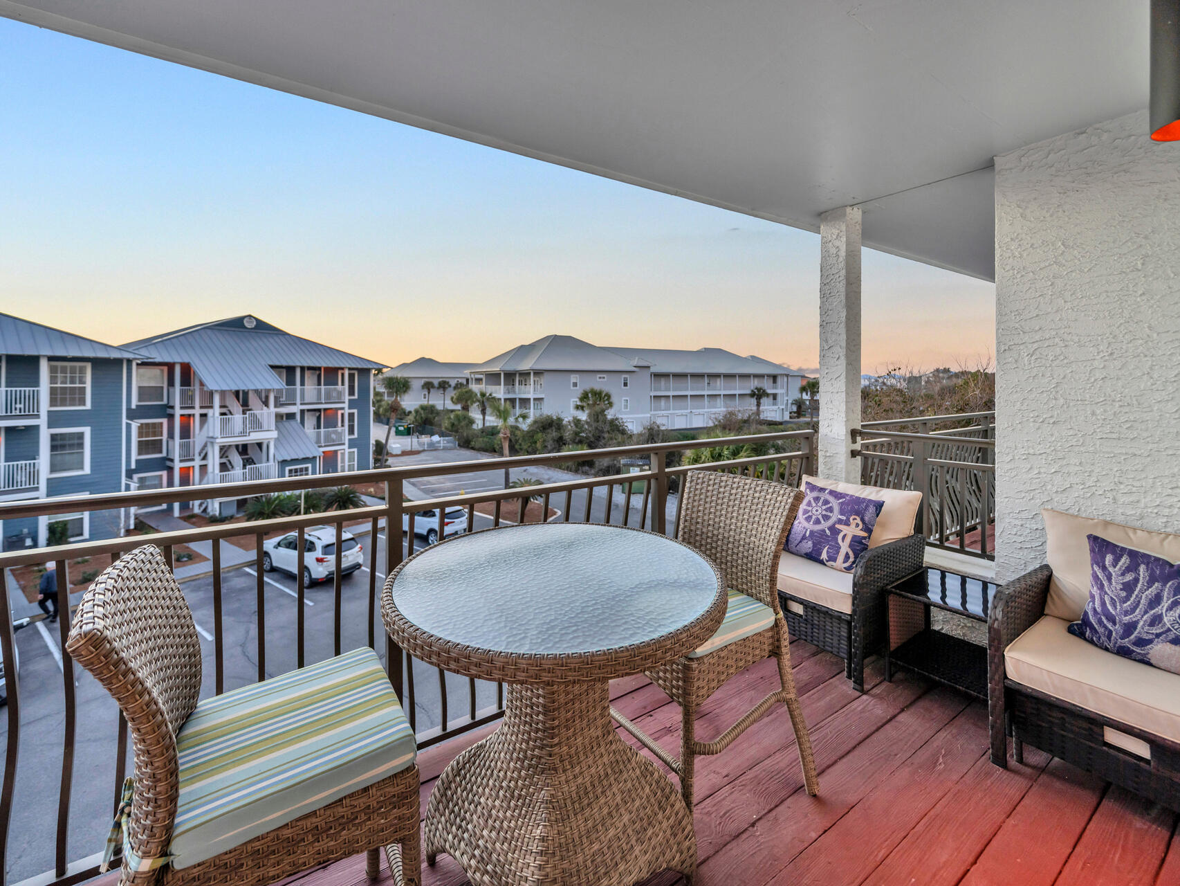 COSTA VISTA T/H - Residential