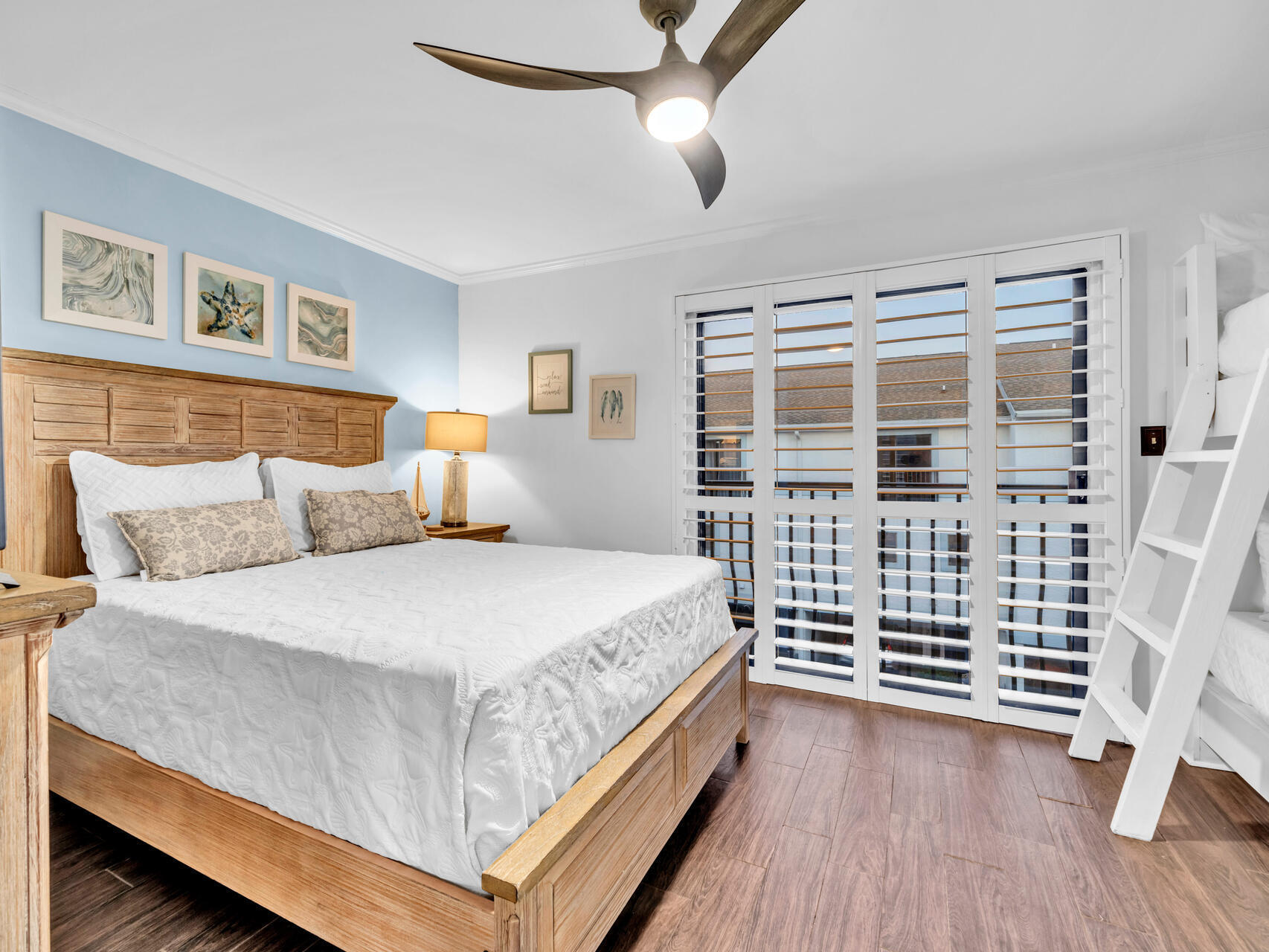 COSTA VISTA T/H - Residential