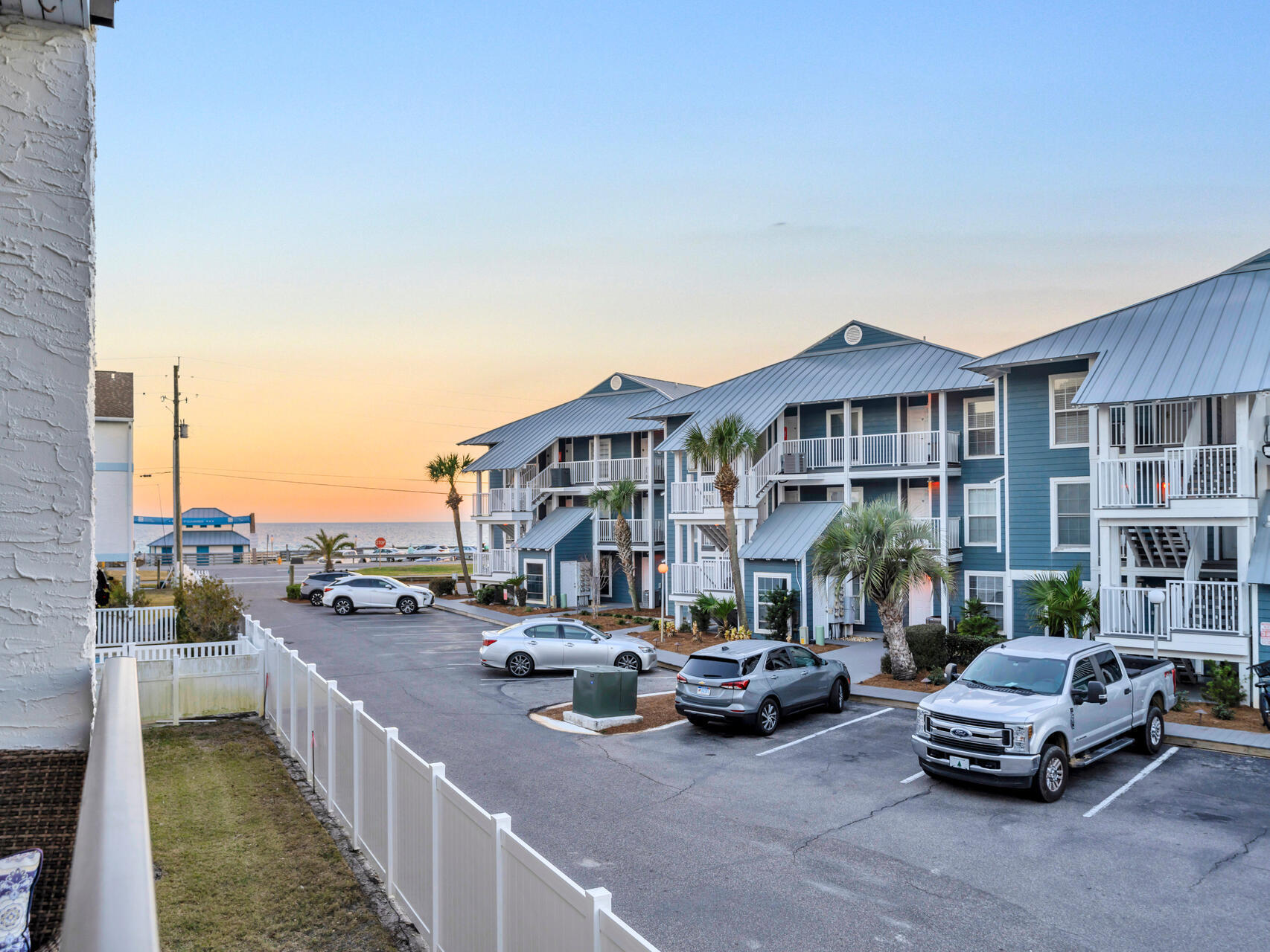 COSTA VISTA T/H - Residential