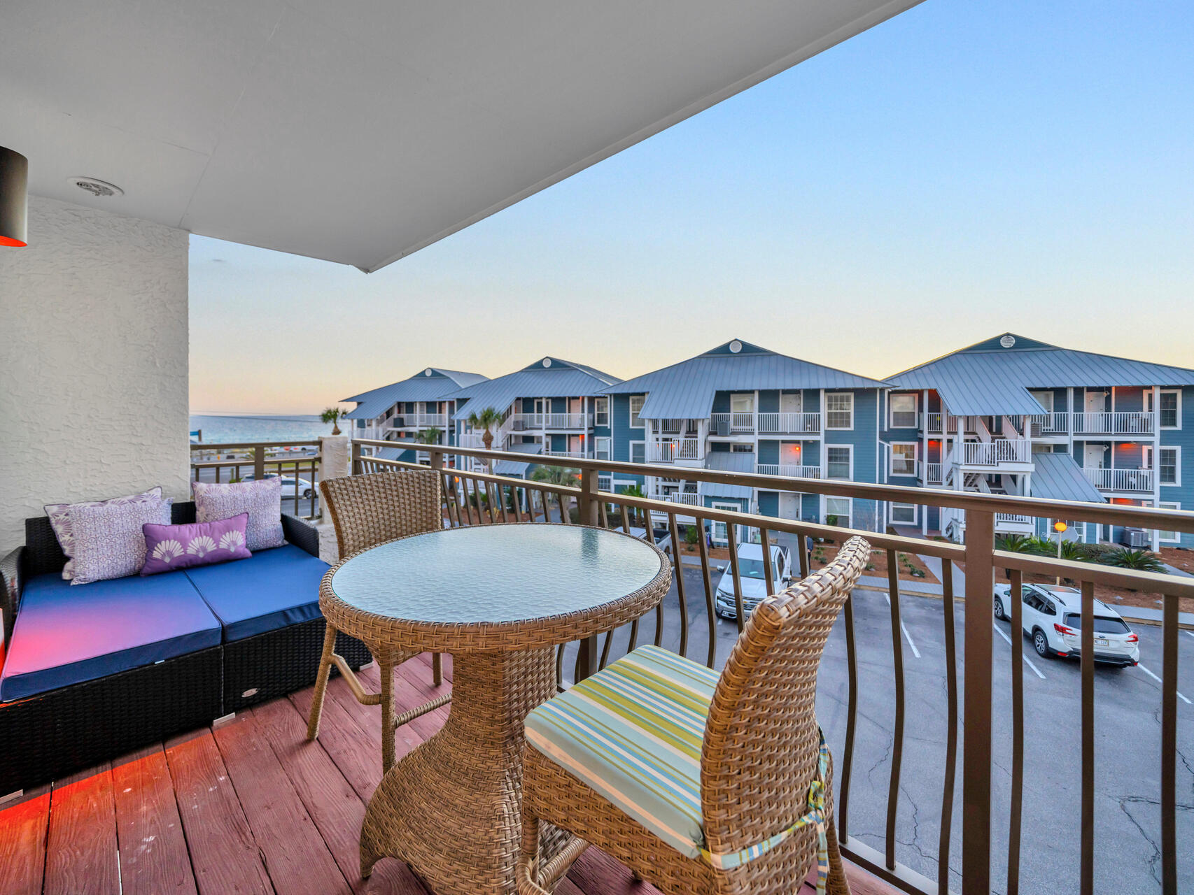 COSTA VISTA T/H - Residential