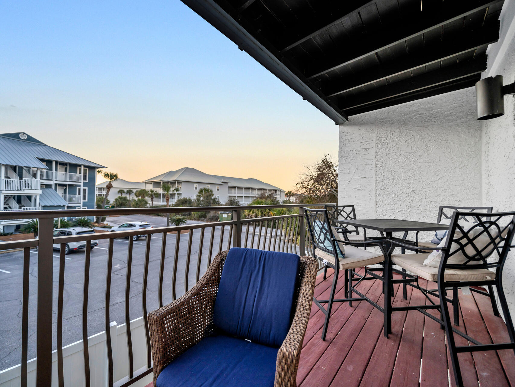 COSTA VISTA T/H - Residential