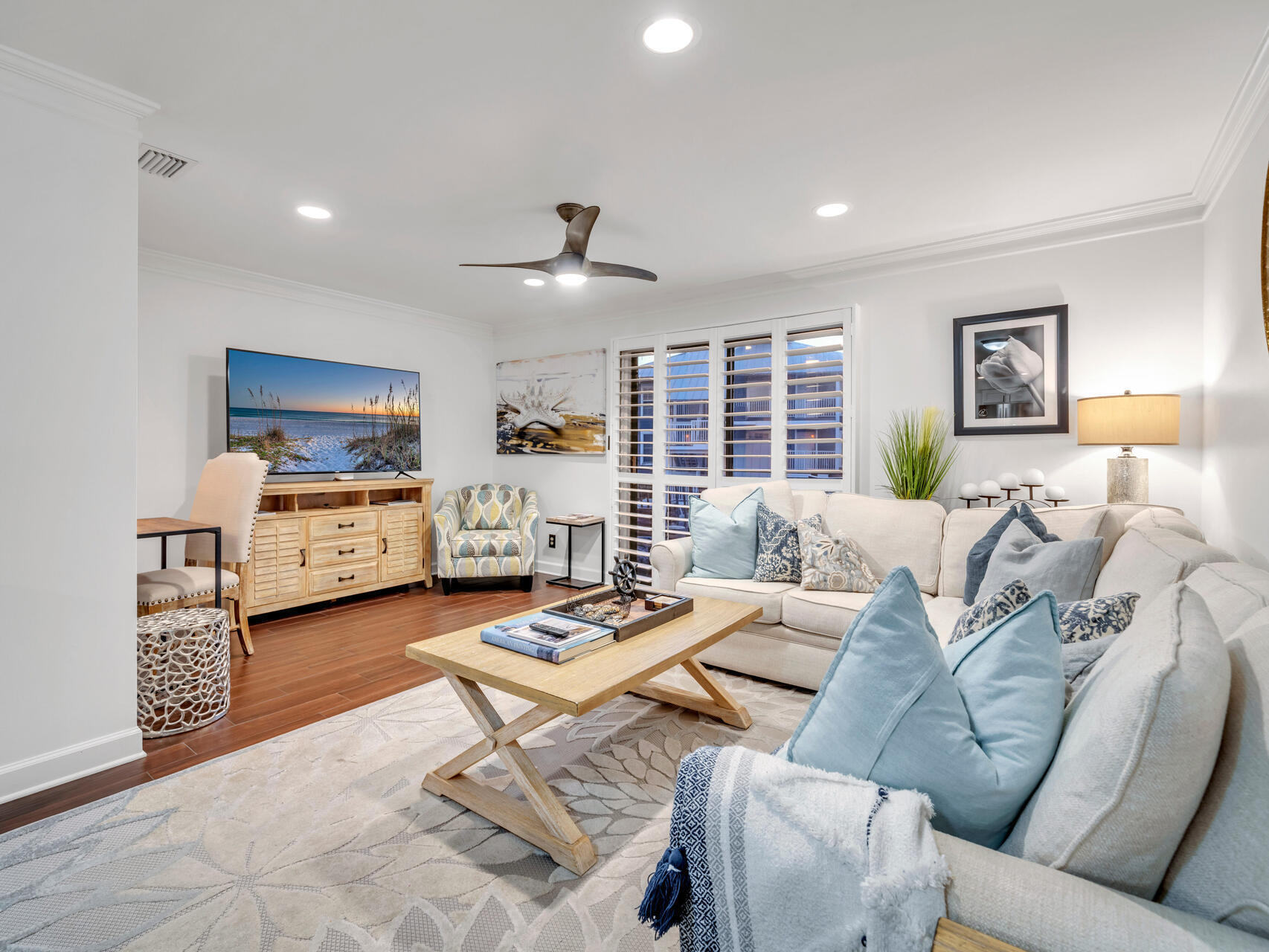 COSTA VISTA T/H - Residential