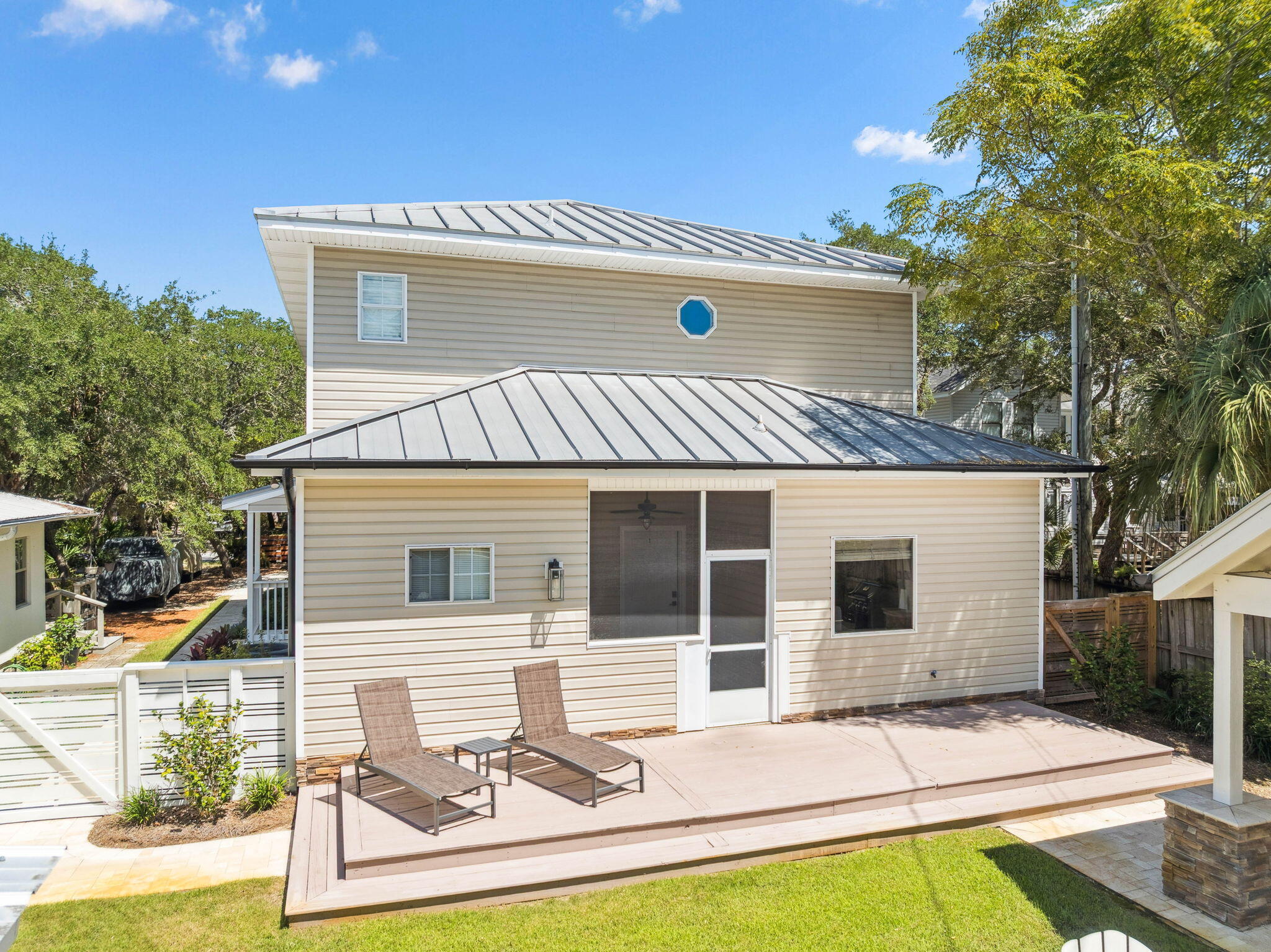 GRAYTON BEACH - Residential