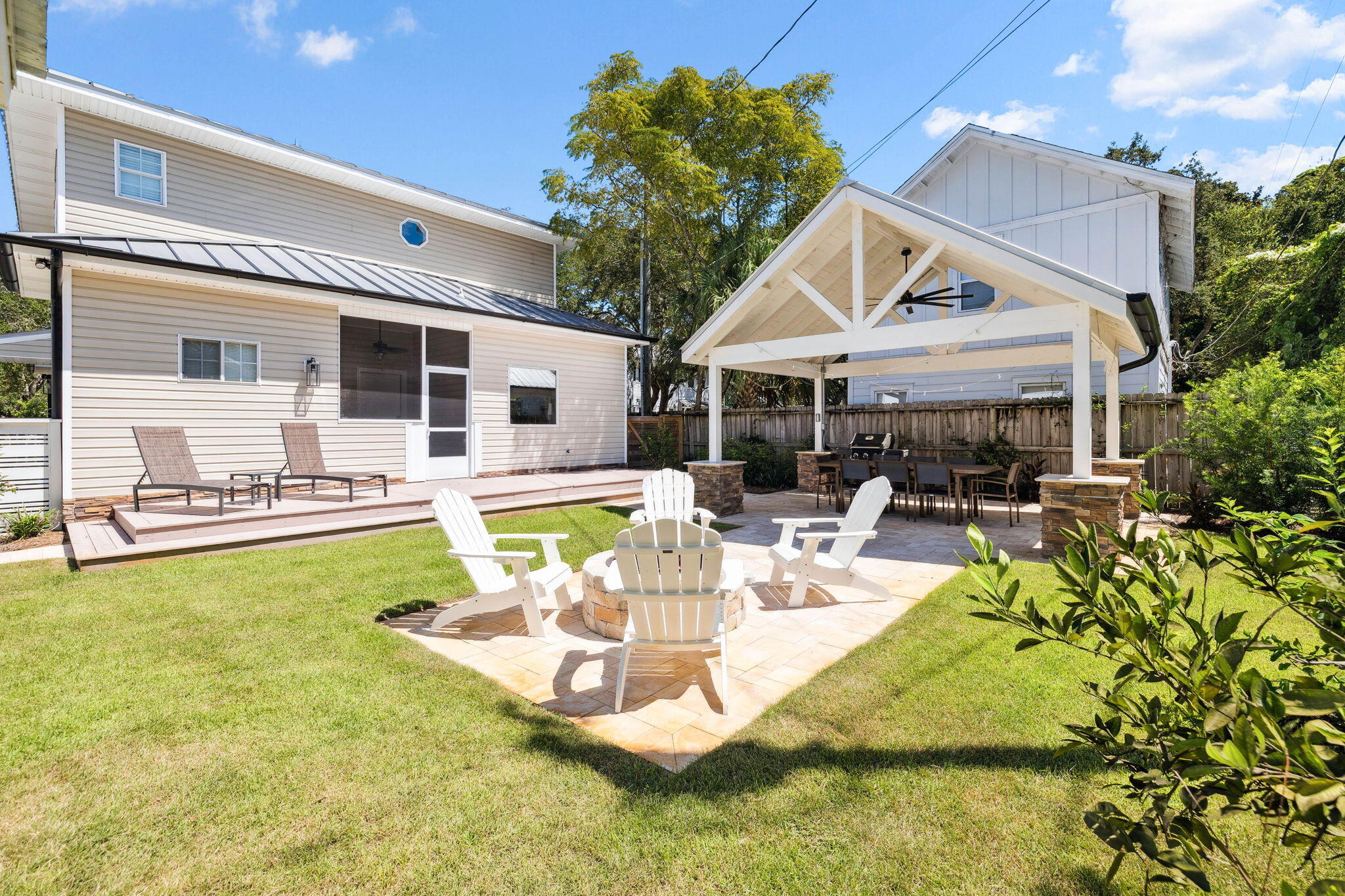 GRAYTON BEACH - Residential