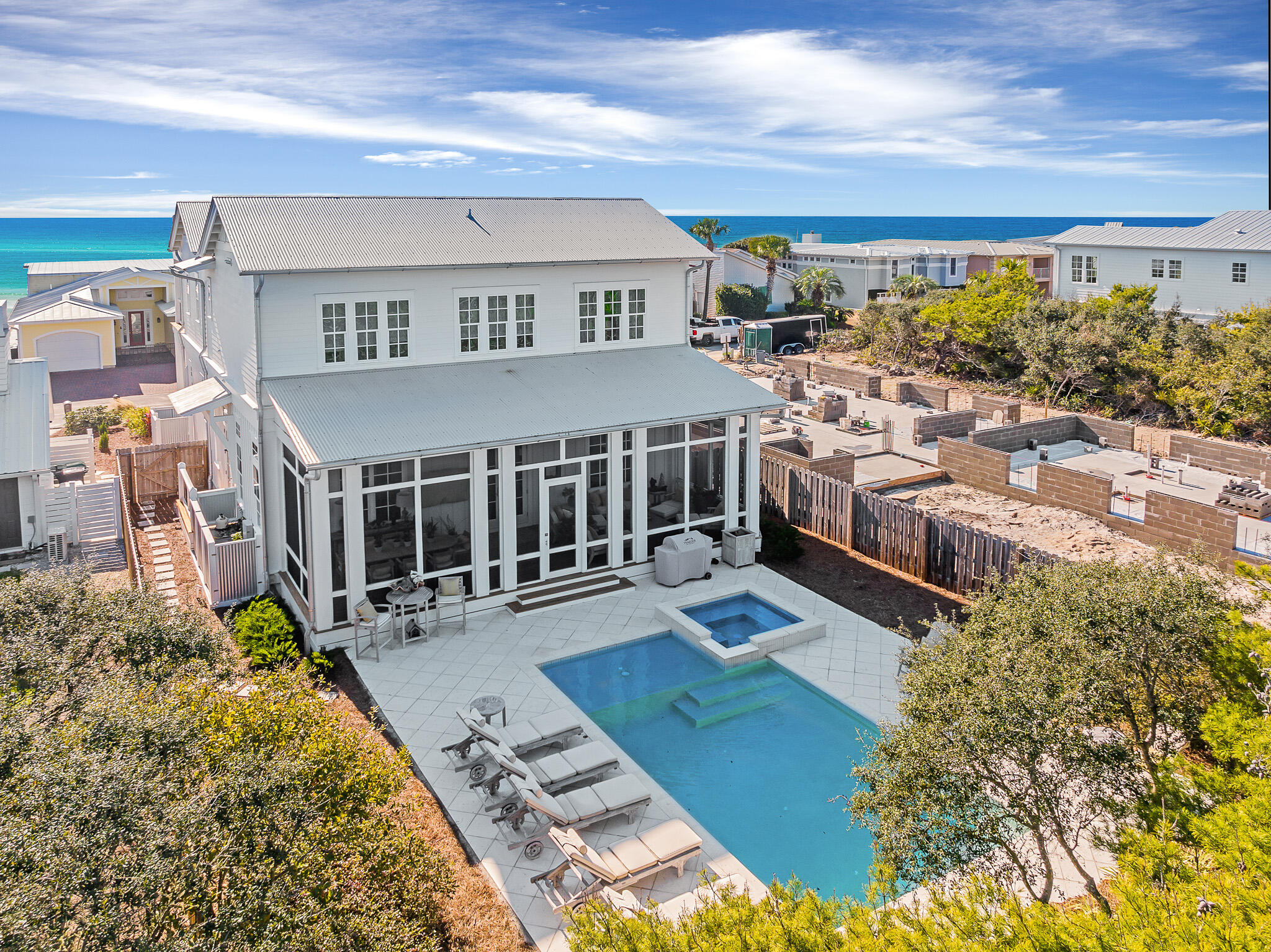 SAND CLIFFS - Residential