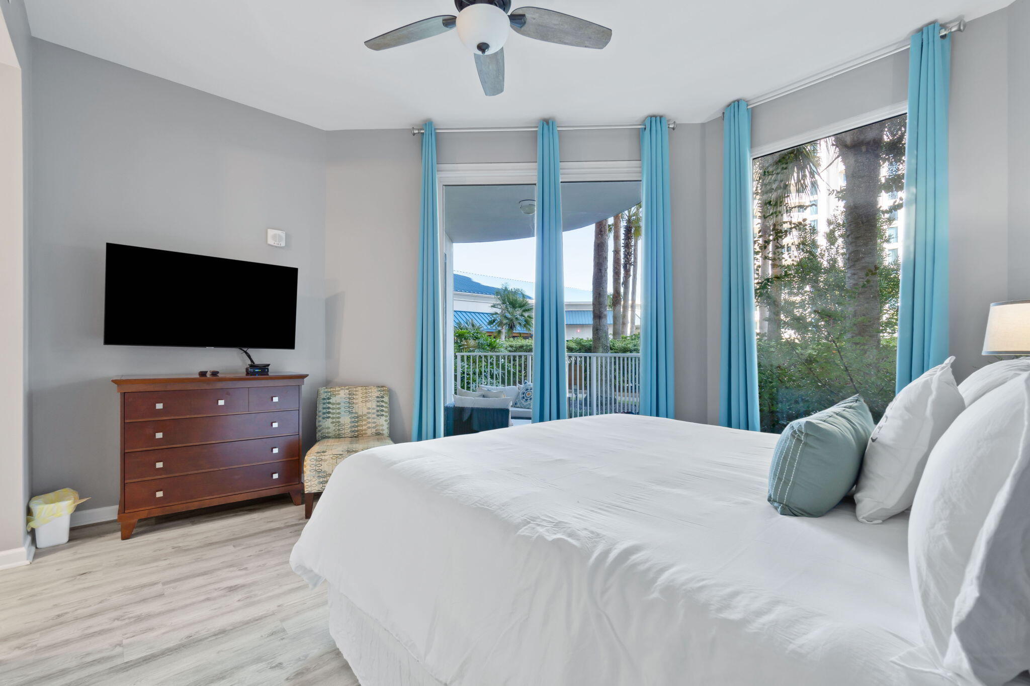 THE PALMS OF DESTIN - Residential
