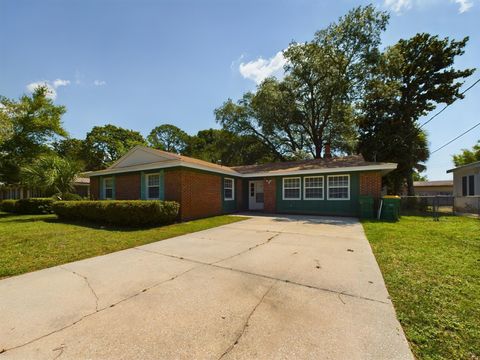 A home in Niceville