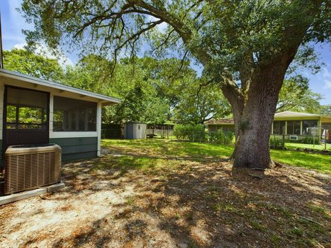 A home in Niceville