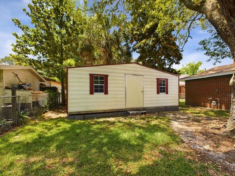 A home in Niceville