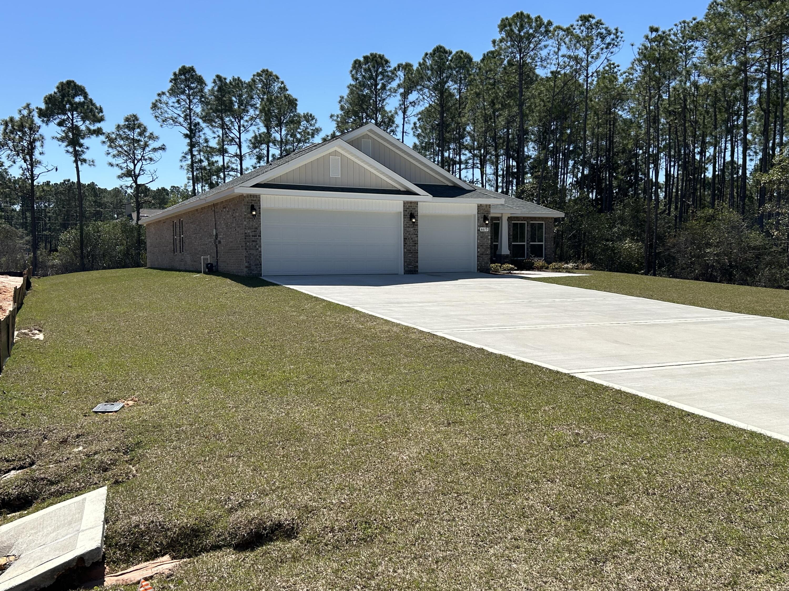 HOLLEY BY THE SEA - Residential