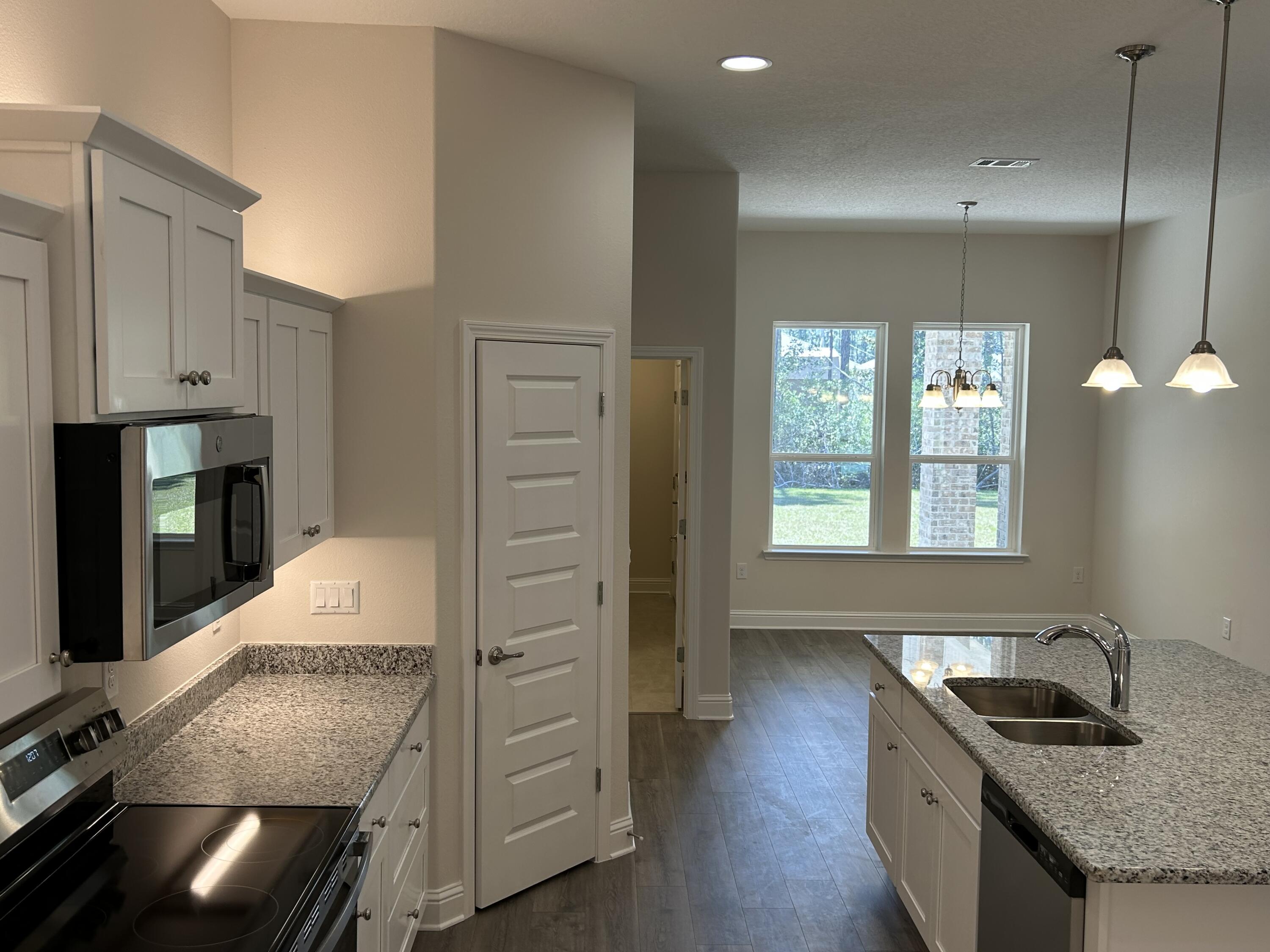 HOLLEY BY THE SEA - Residential