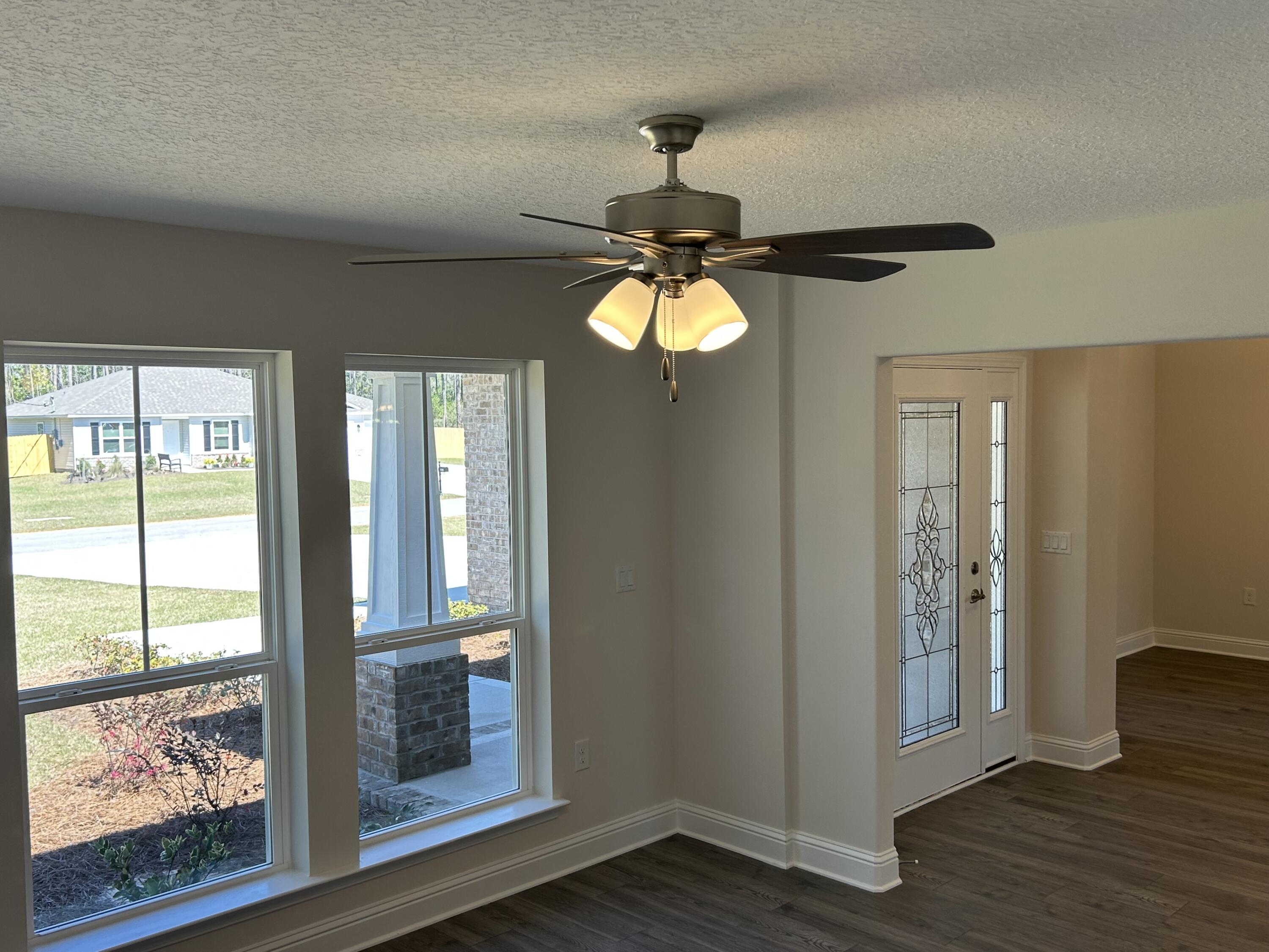 HOLLEY BY THE SEA - Residential