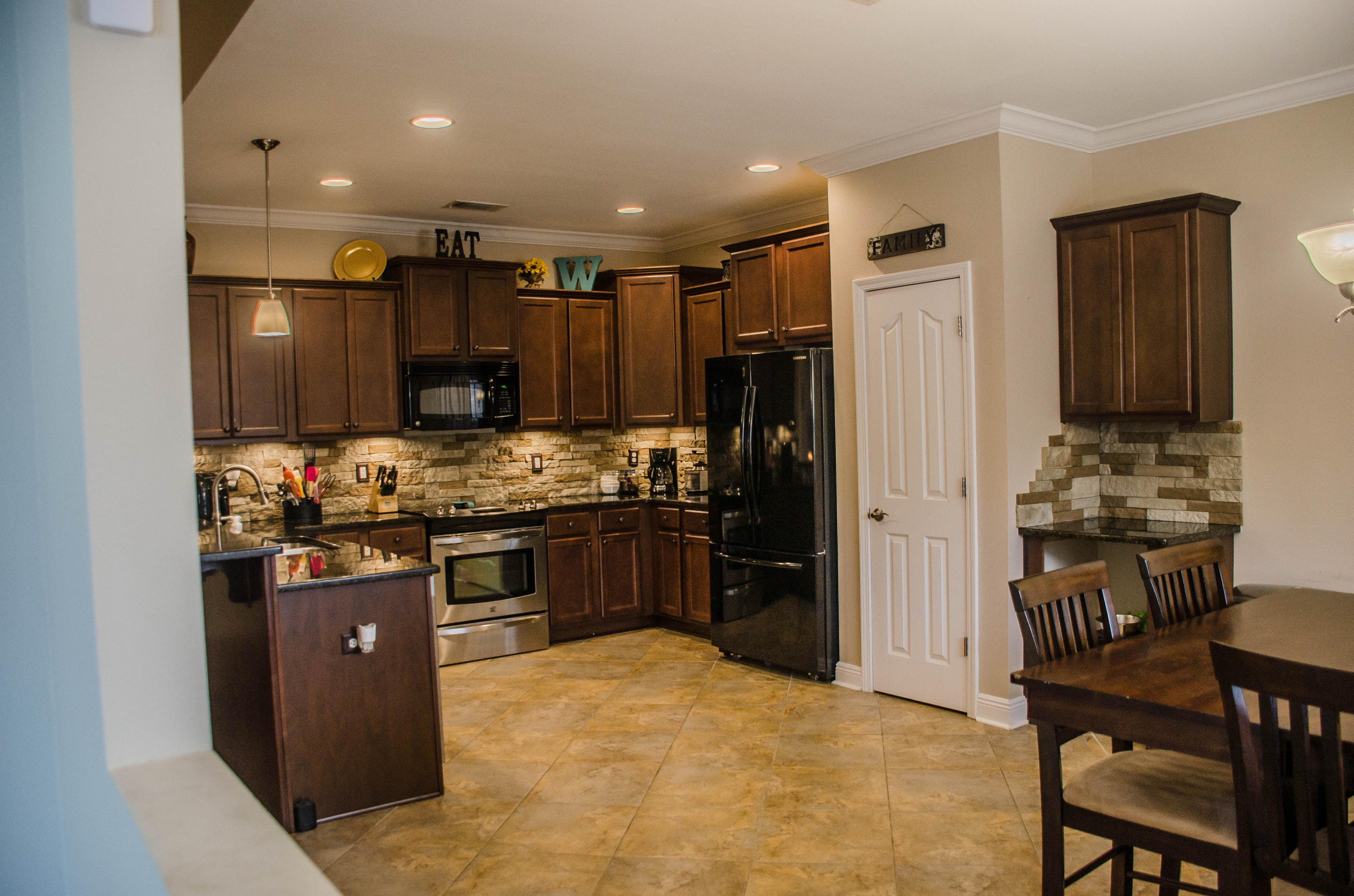 ROLLING RIDGE S/D - Residential