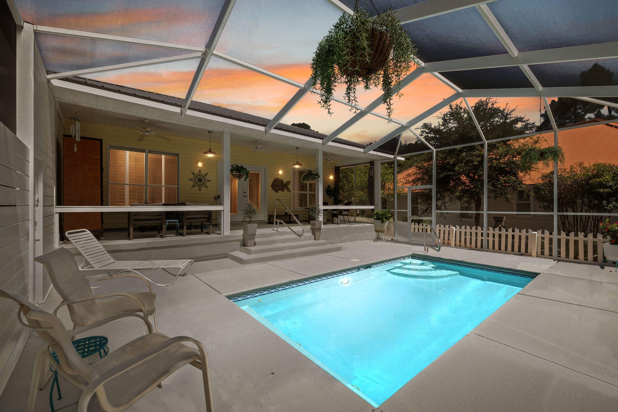 SEA DUNES - Residential