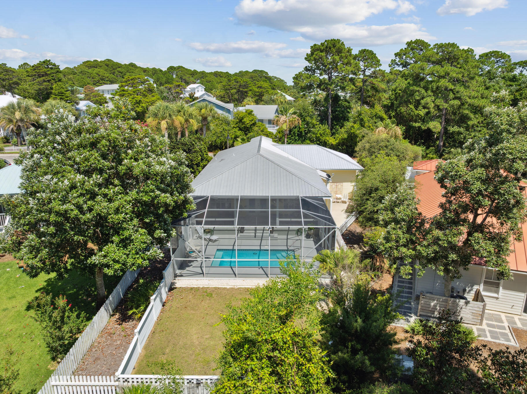 SEA DUNES - Residential