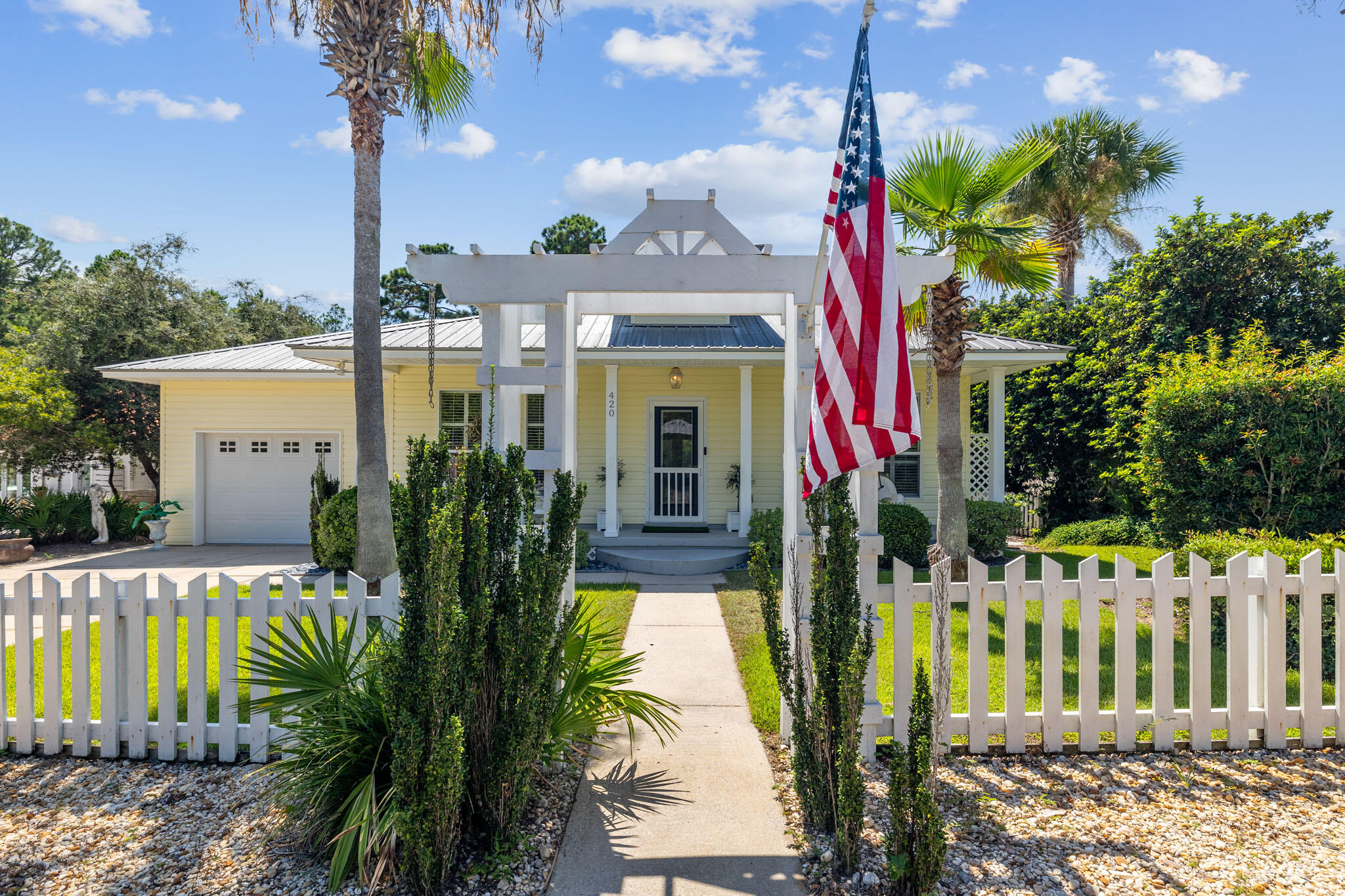SEA DUNES - Residential