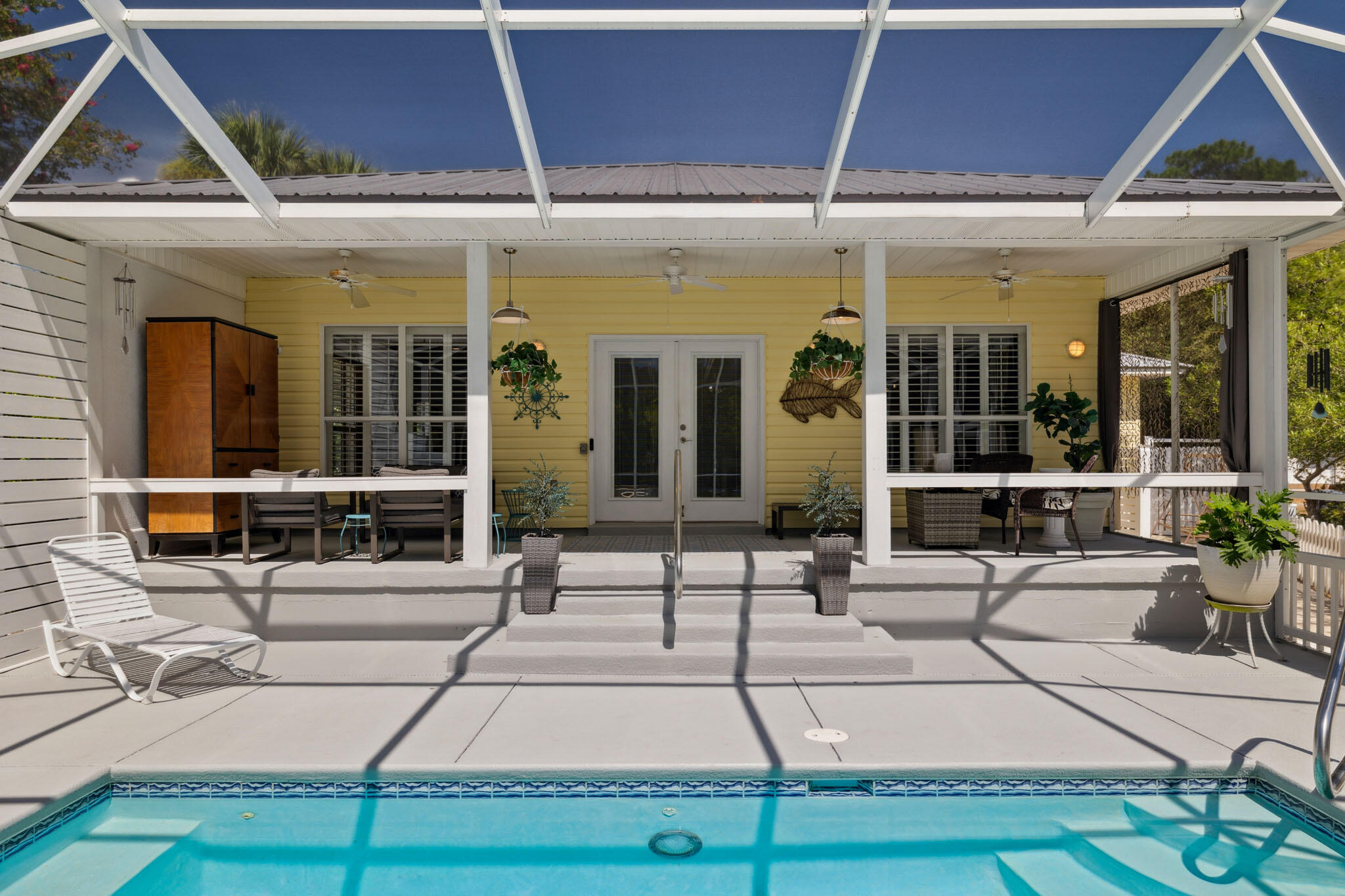 SEA DUNES - Residential