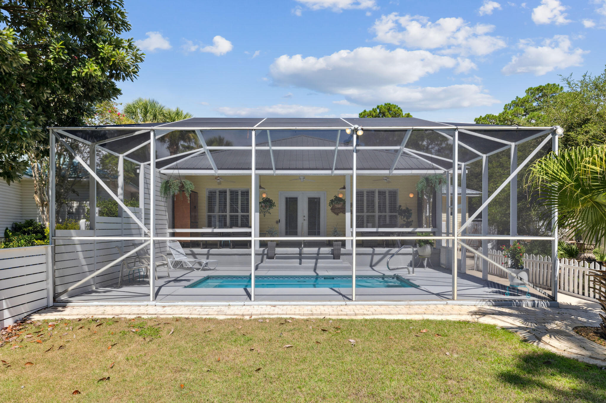 SEA DUNES - Residential