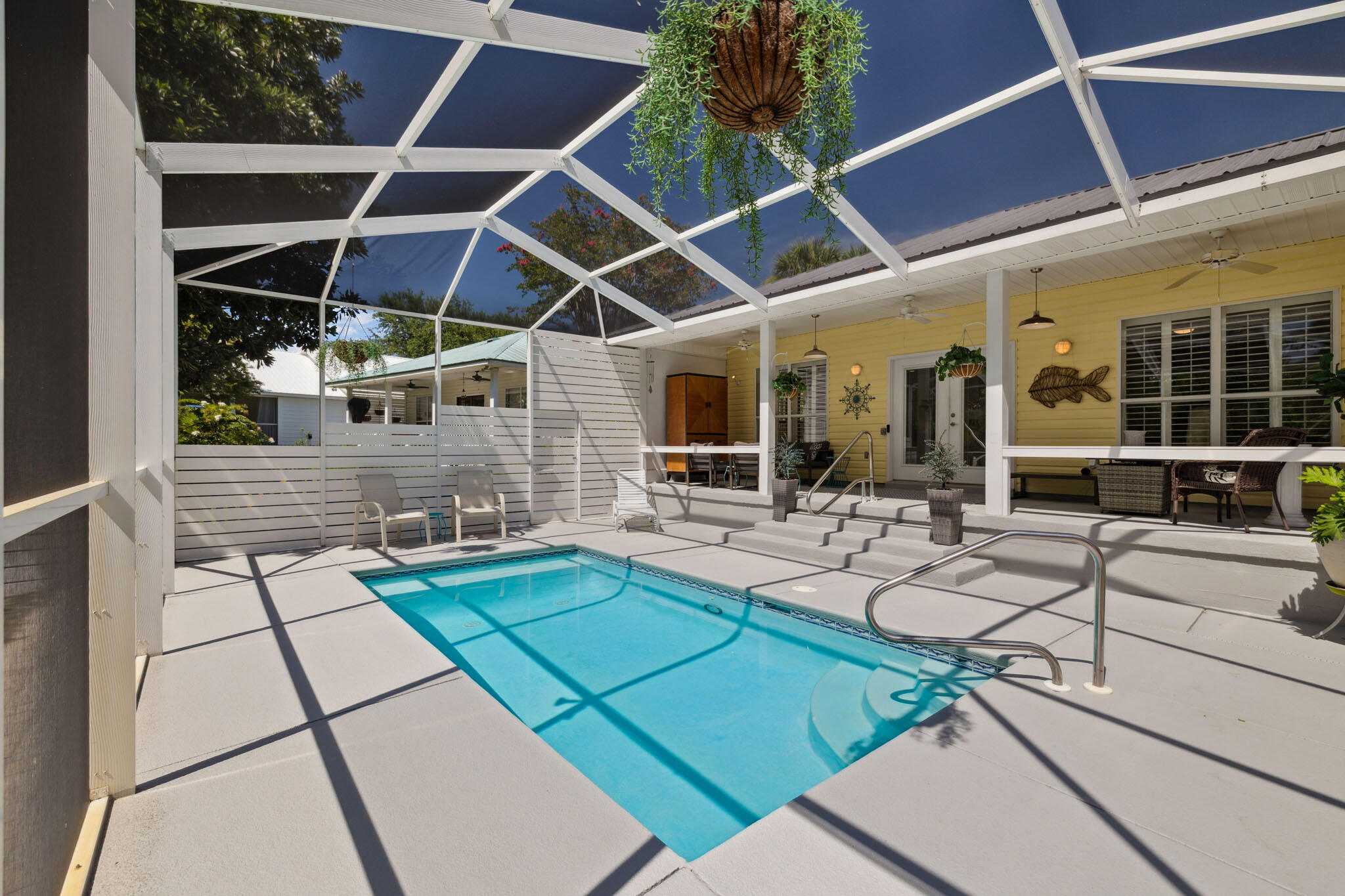 SEA DUNES - Residential